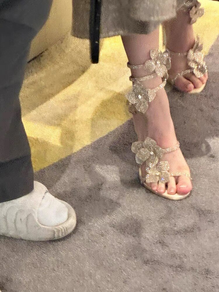 Women's 3D Floral Applique Str - огляд і ціна Sandal Strappy Heeled